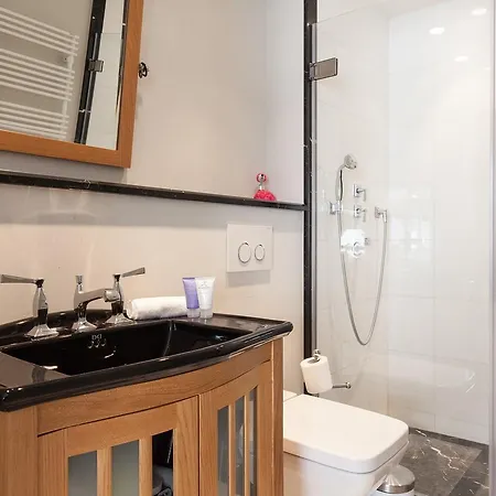 Royal Duplex Yourhosthelper *